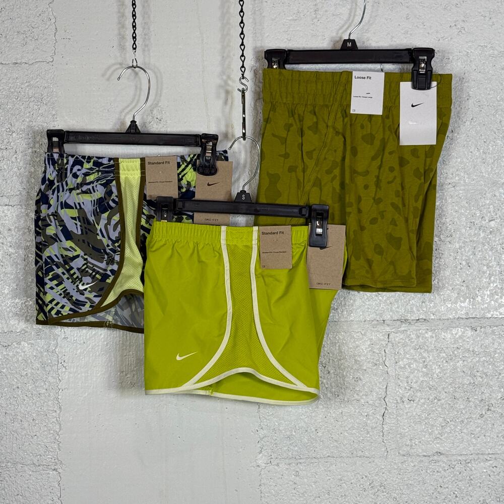 Bundle Set of 3 Nike Kids activewear/lounge shorts  green medium $98